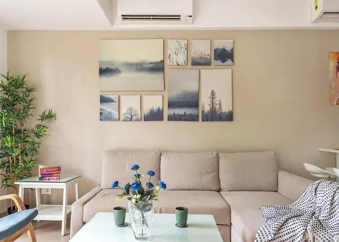 A Luxury 3Bhk Duplex By Tiyastays