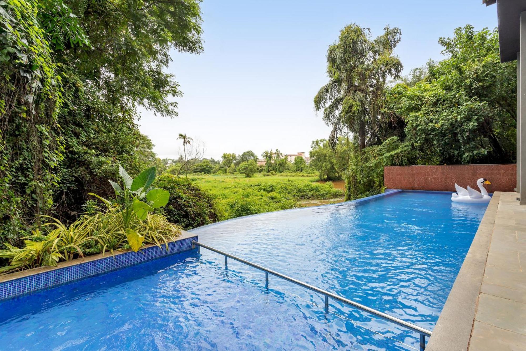 A Luxury 3bhk Duplex By Tiyastays